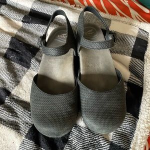 Dansko clogs/sandals size 38 (7.5-8 US)